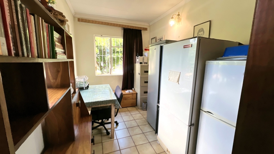 5 Bedroom Property for Sale in Langenhovenpark Free State